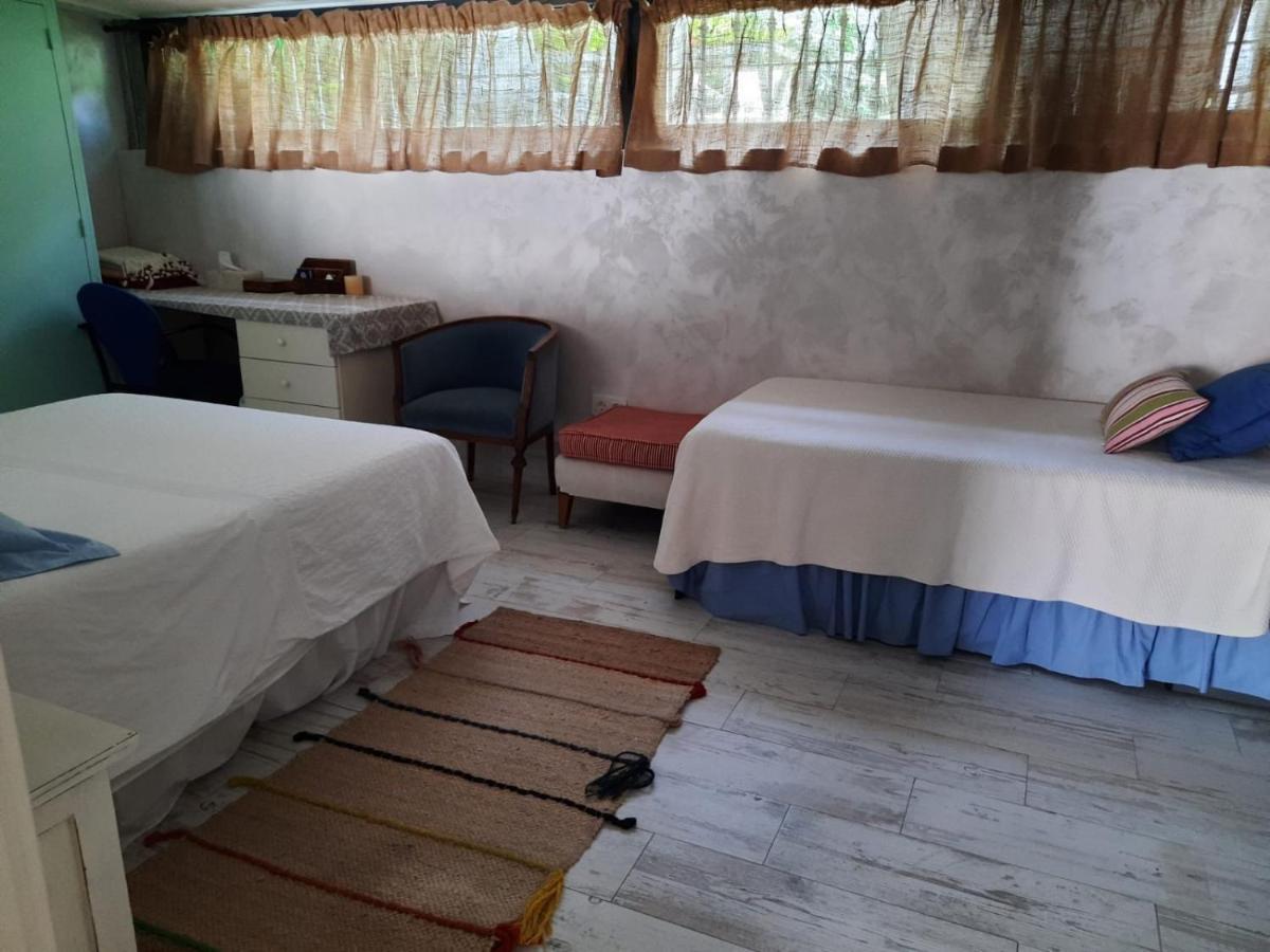 Un Apartamento Vacacional Con Detalles De Un Hogar Майрена дел Алхарафе Екстериор снимка